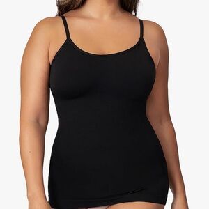 Black Women's Seamless Camisole Tank Top NWT